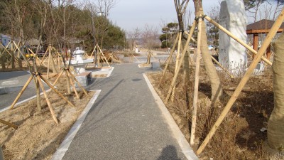 전북 이병기 선생 생가 콩자갈 수지 포장